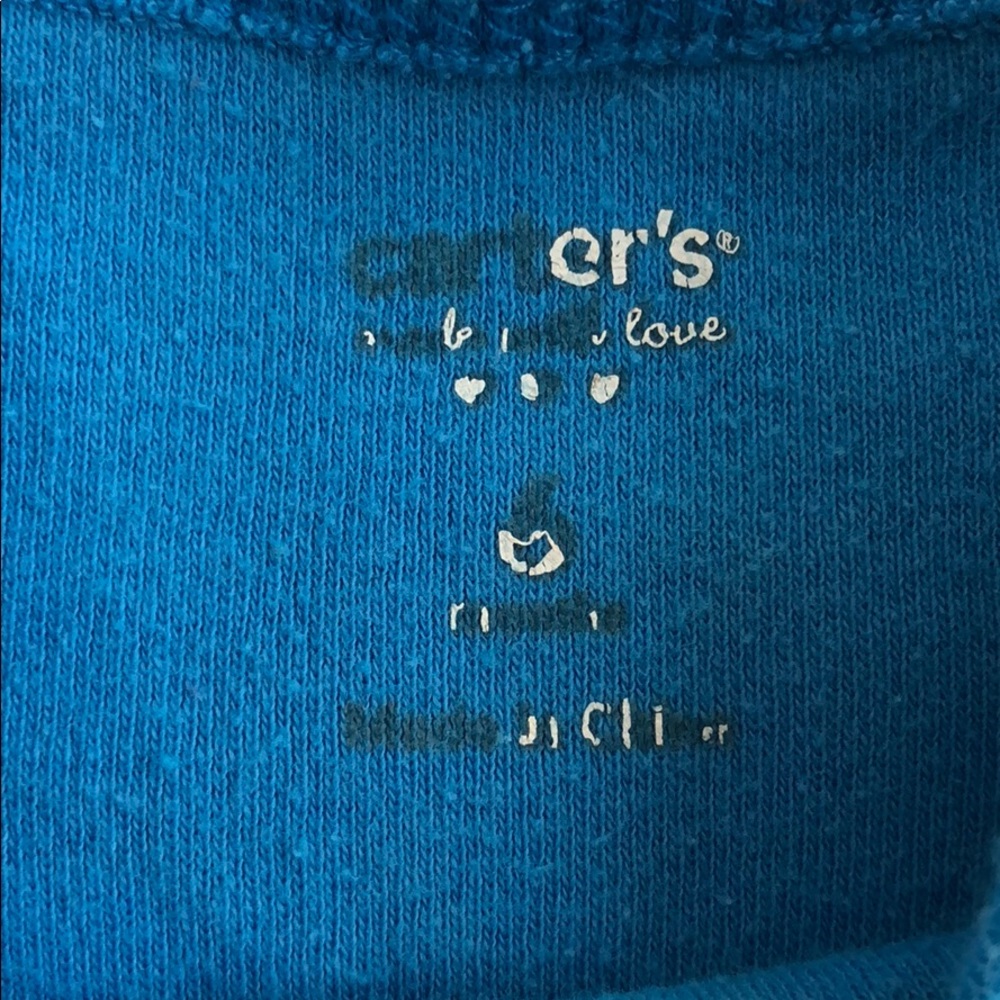 Carter’s onesie - Picture 3 of 4
